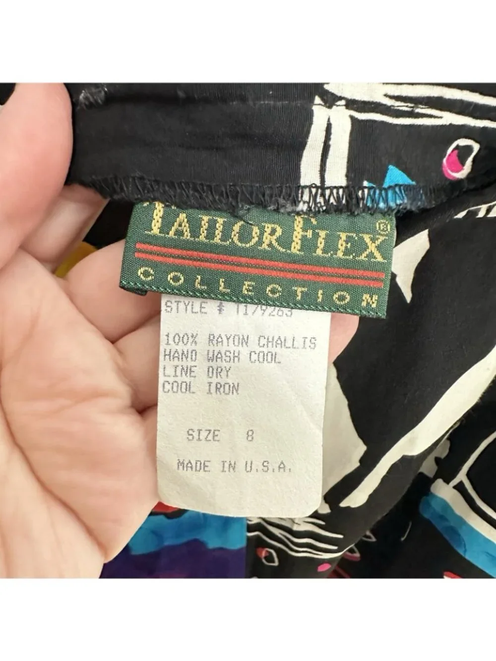 vintage 80s high waisted GRAPHIC PRINT bermuda shorts art teacher downtown girl